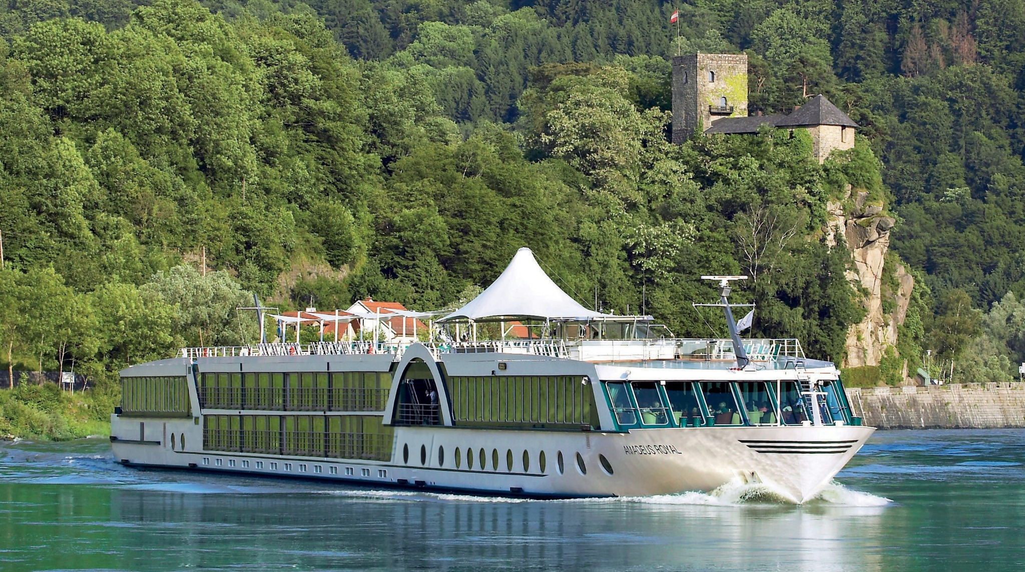 Amadeus Flusskreuzfahrtschiff auf der Donau